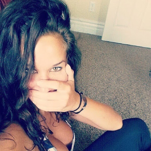 Brittany Hess Photo 12