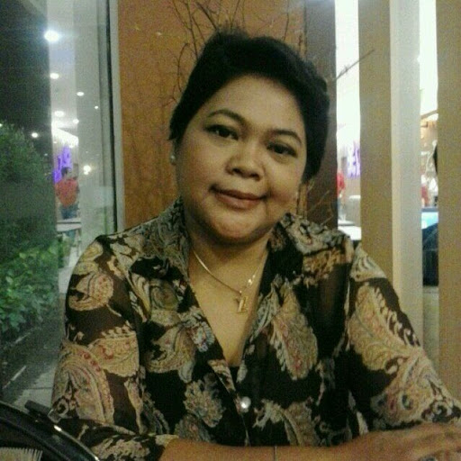 Sandra Hills Photo 16