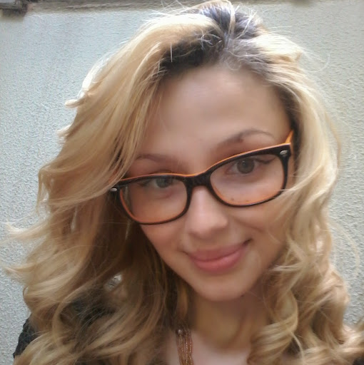 Abigail Ramos Photo 15