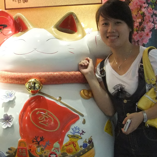 Ling Zhu Photo 30