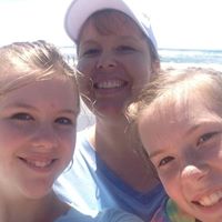 Julie Jacobson Photo 25