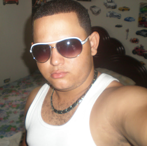 Miguel Mendoza Photo 22