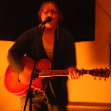 Kerry Robinson Photo 47
