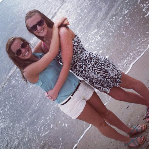 Kristina Swanson Photo 23