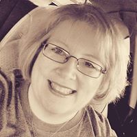 Julie Wright Photo 7