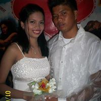 Marie Robles Photo 33