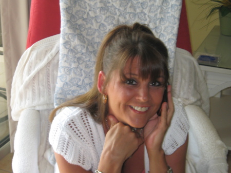 Annette Anderson Photo 32