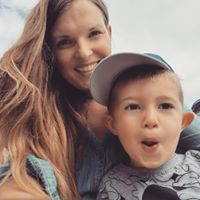 Julia Macneill Photo 4