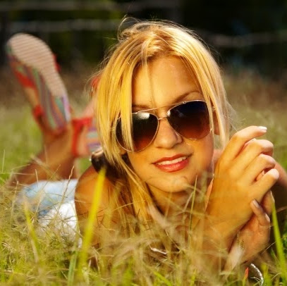 Erica Medina Photo 10