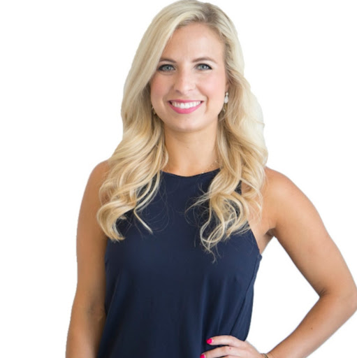 Elizabeth Ayers Photo 35