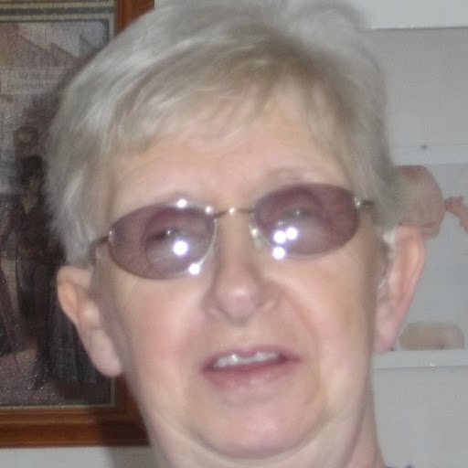 Angela Mead Photo 25