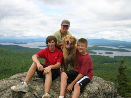 Kelly Sullivan Photo 23