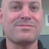 Erik Howell Photo 22