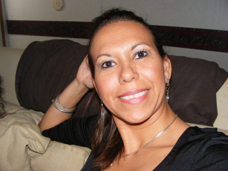 Debbie Ramirez Photo 25