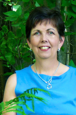 Karen Weiss Photo 38