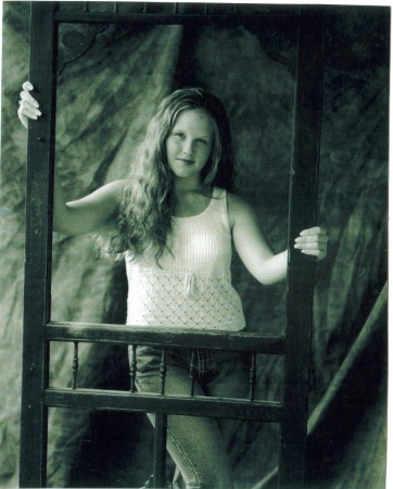 Laura Richardson Photo 26