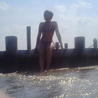 Elizabeth Lombardo Photo 20