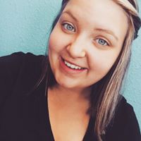 Caitlin Howell Photo 29