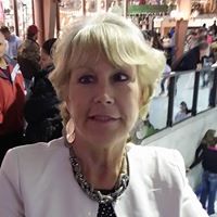 Laurie Berry Photo 20