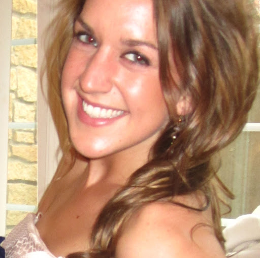 Michelle Schultz Photo 26