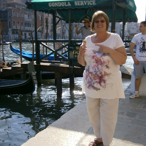 Joan Franklin Photo 36