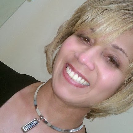 Angela Ward Photo 11