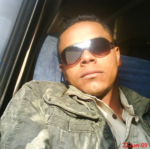 Edwin Arce Photo 38