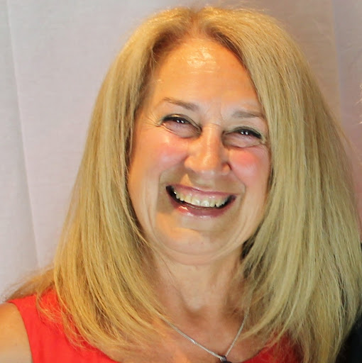 Christine Jeffrey Photo 15