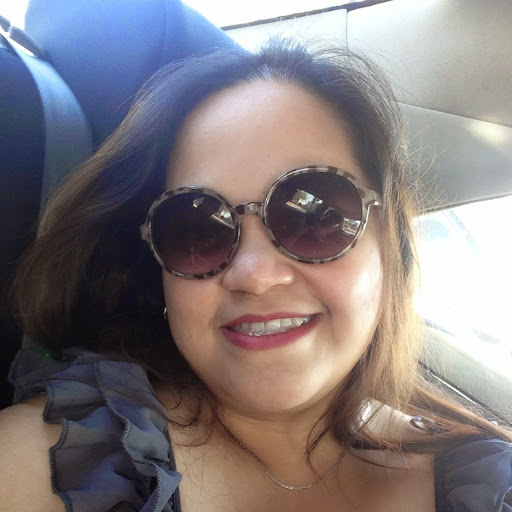 Diane Reyes Photo 32