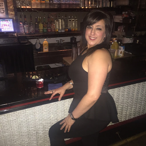 Jeanette Cruz Photo 25
