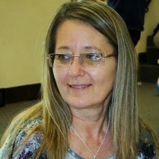 Ann Hands Photo 5