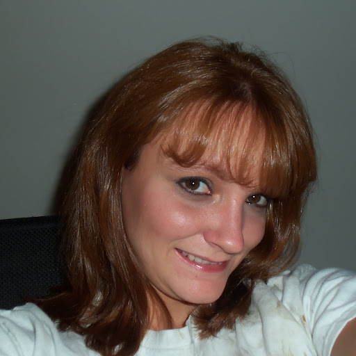 Roberta Wilson Photo 23