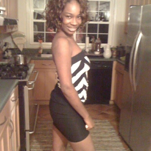 Veronica Coleman Photo 39