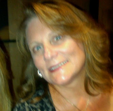 Renee Hill Photo 14