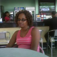 Suzette Calderon Photo 12