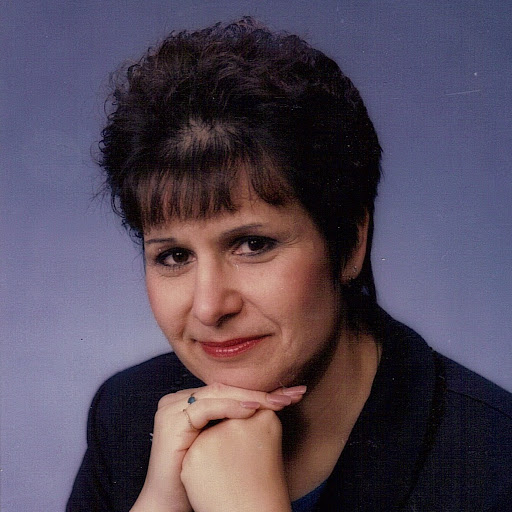 Janet Thomas Photo 7