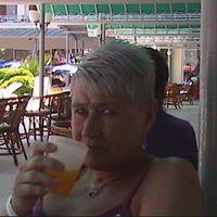 Pauline Sparks Photo 6