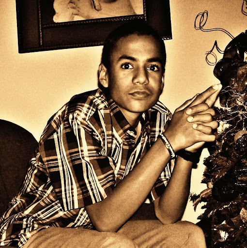 Jose Granda Photo 9