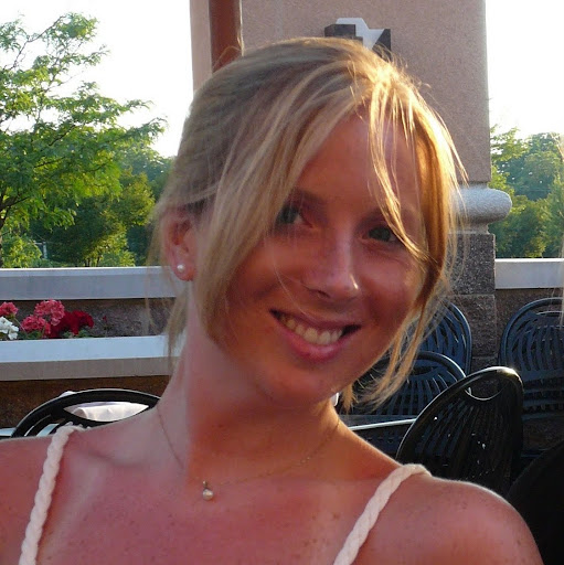 Michelle Larkin Photo 35