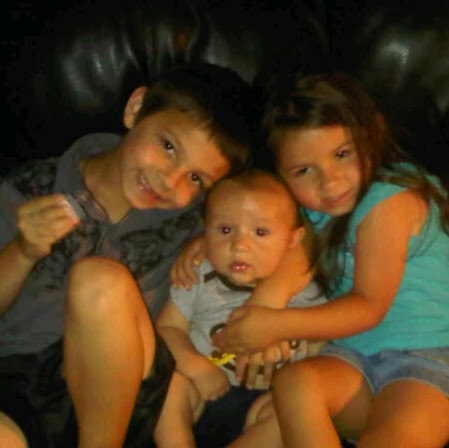 Danielle Gibbs Photo 21