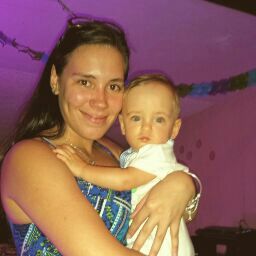 Stephanie Rivera Photo 13