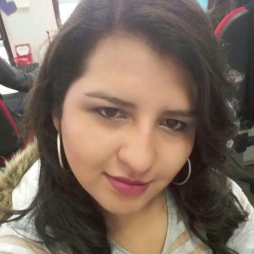 Sandra Guerrero Photo 13