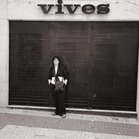 Vivien Cook Photo 16