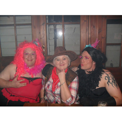 Debbie Betts Photo 16