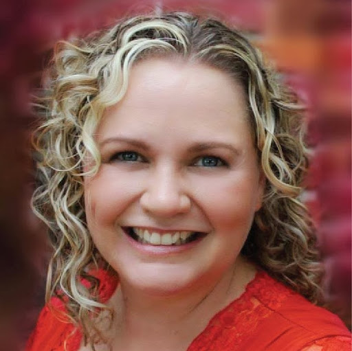 Michelle Reynolds Photo 6