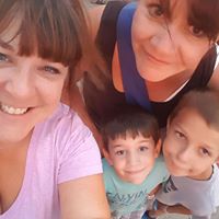 Michelle Huntley Photo 21