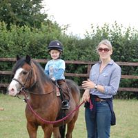 Christina Dunlop Photo 13