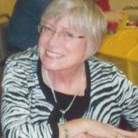 Emily Childers Photo 34