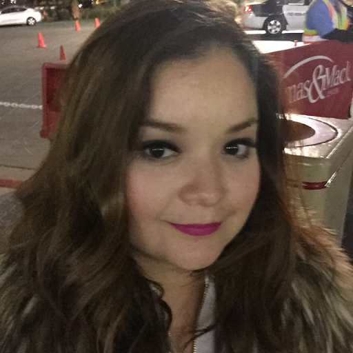 Mariel Garcia Photo 14