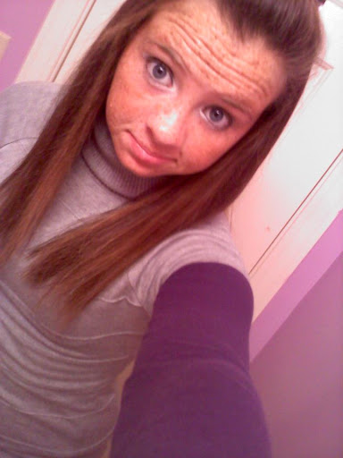 Sarah Humphries Photo 18